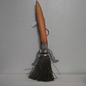 Harry Potter's broom, Spongy